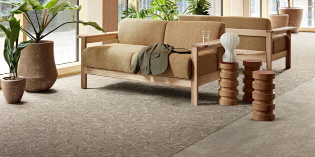 Marron - confortable et élégant | Catégorie phare de dalles de moquette